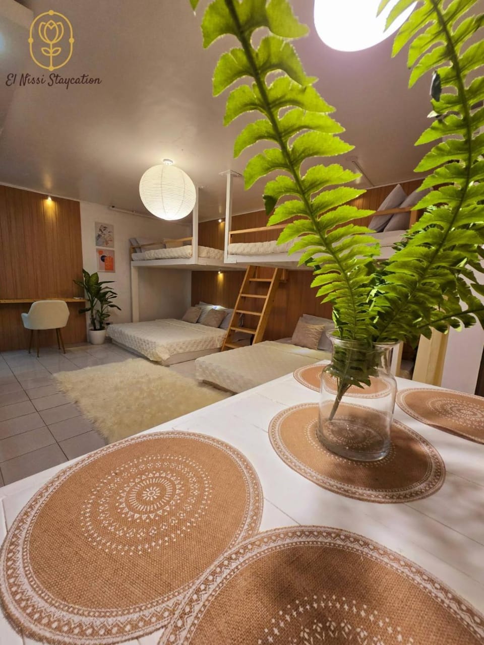 El Nissi Staycation, THE BARIQUIT SUITE, Enchanted Kingdom Apartment in Santa Rosa