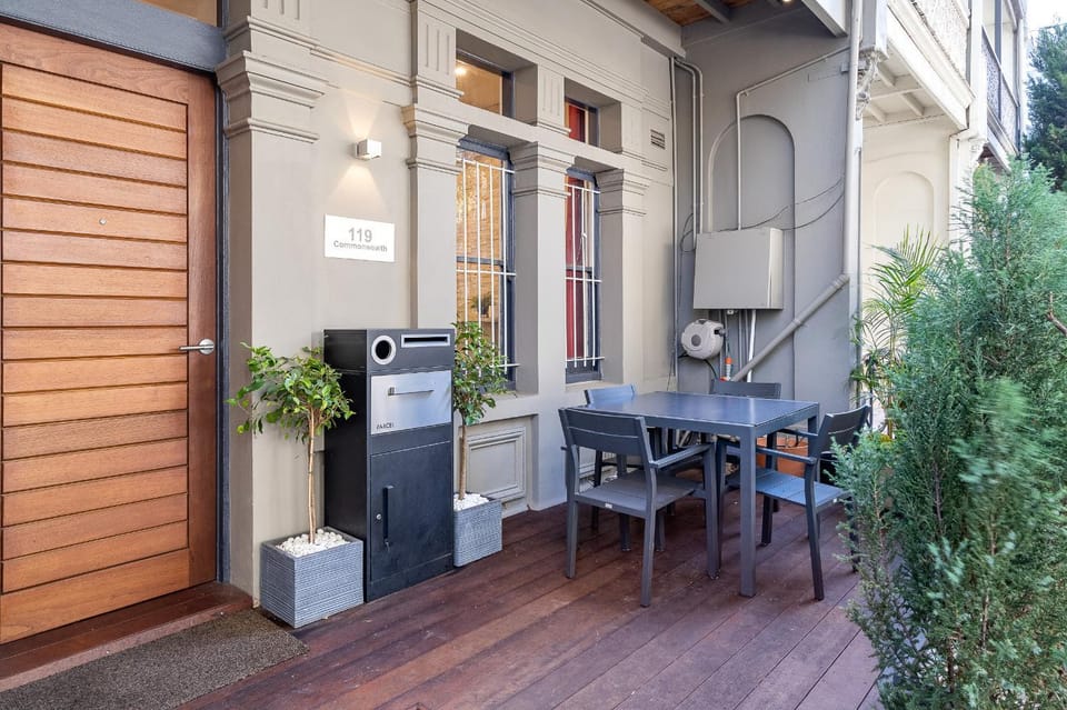 Patio, Day, Balcony/Terrace, Dining area