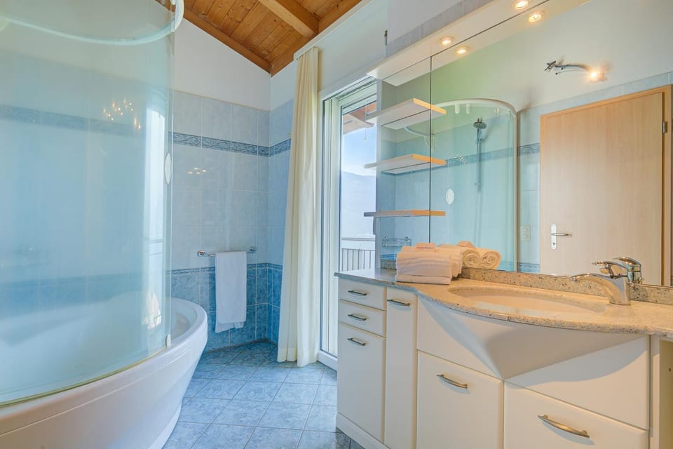 Bathroom, Bath