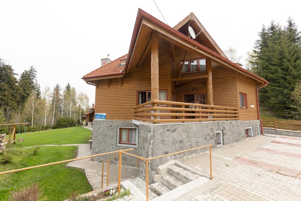 Pensiunea Bella Vita Bed and Breakfast in Romania