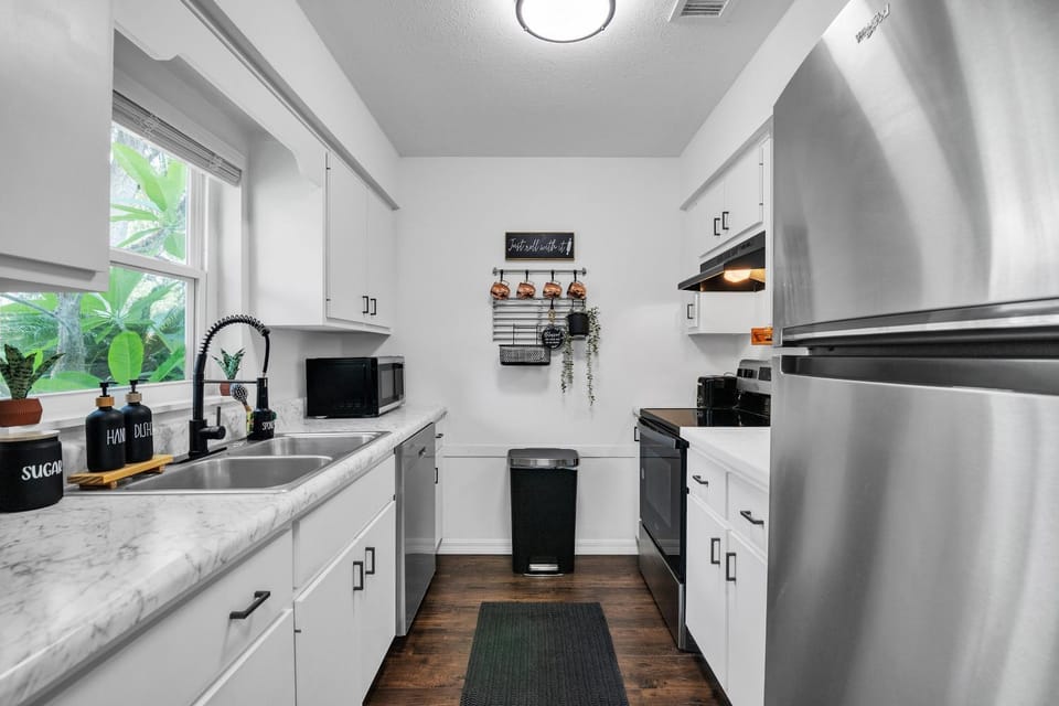 Be Our Guest - Cozy Townhome near Downtown Ocala townhouse House in Ocala