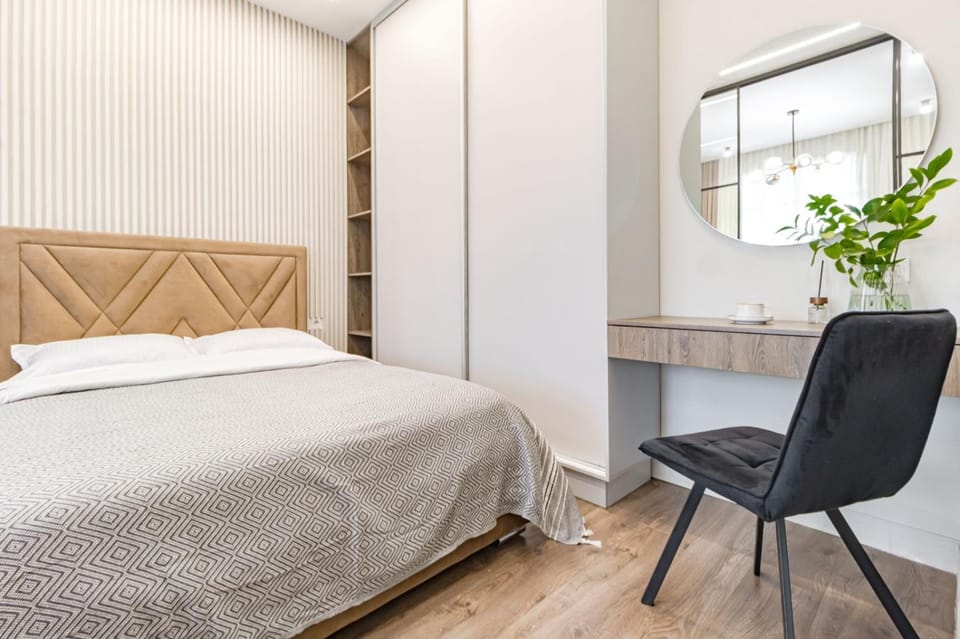 Bed, Photo of the whole room, Bedroom, wardrobe