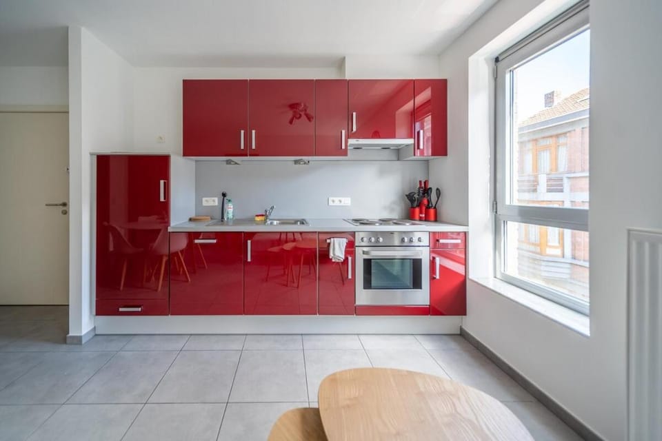 Liège 3 Bedroom Apartment, Quiet and Central Apartment in Liège