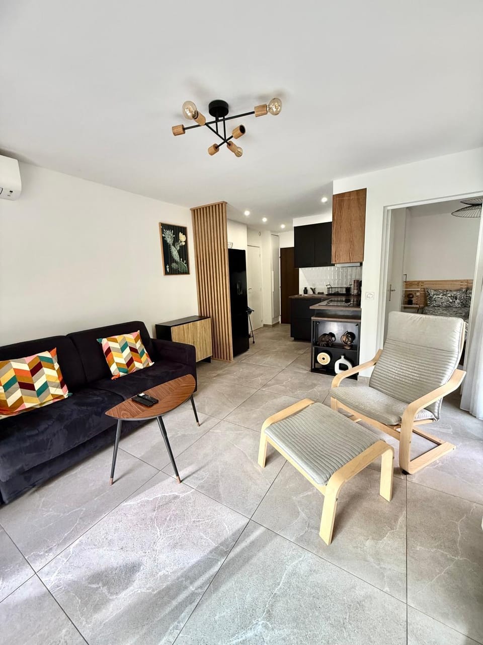 Appartement cosy avec terrasse, proche plages & Palais Apartment in Cannes