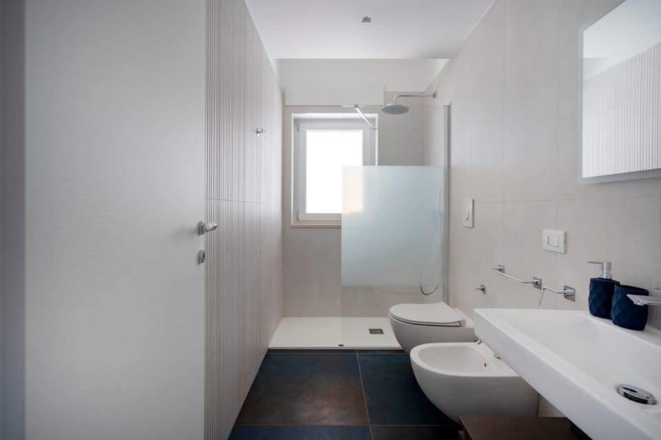 Shower, Toilet, Bathroom, bidet