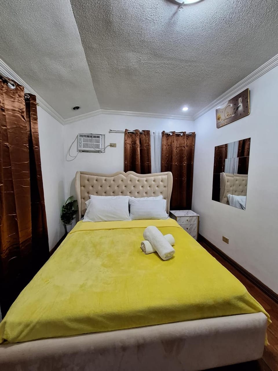 N6 Transient House Apartment Room near Abreeza Mall SPMC USEP SM Lanang Vacation rental in Davao City