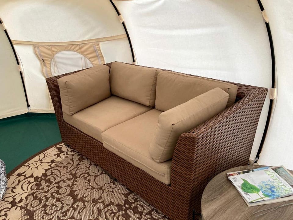 Fantastic Virginia Glamping Retreat near Charlottesville House in Shenandoah Valley