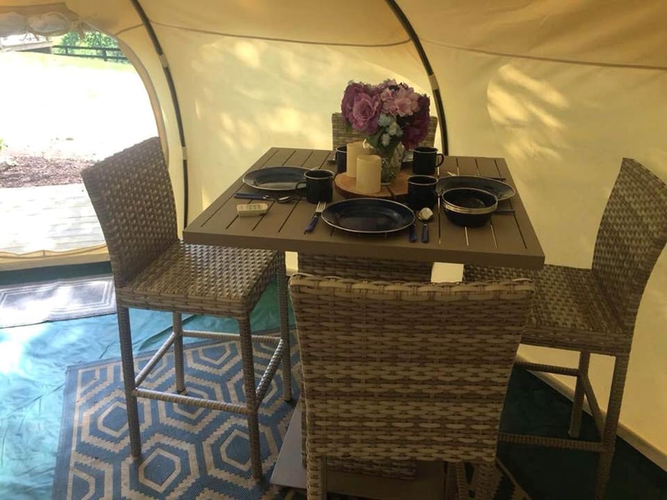Glamping Getaway on an Impressive Farm near Charlottesville, Virginia House in Shenandoah Valley