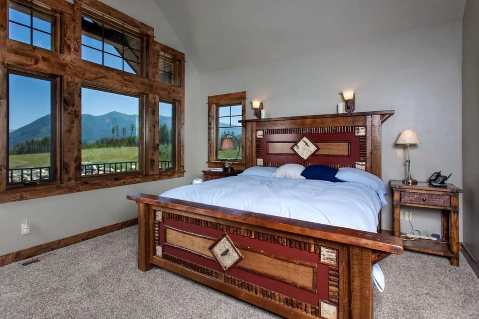 Amazing Log Cabin Rental with Pool Table in the Mountains in West Glacier, Montana Cabin in Glacier National Park