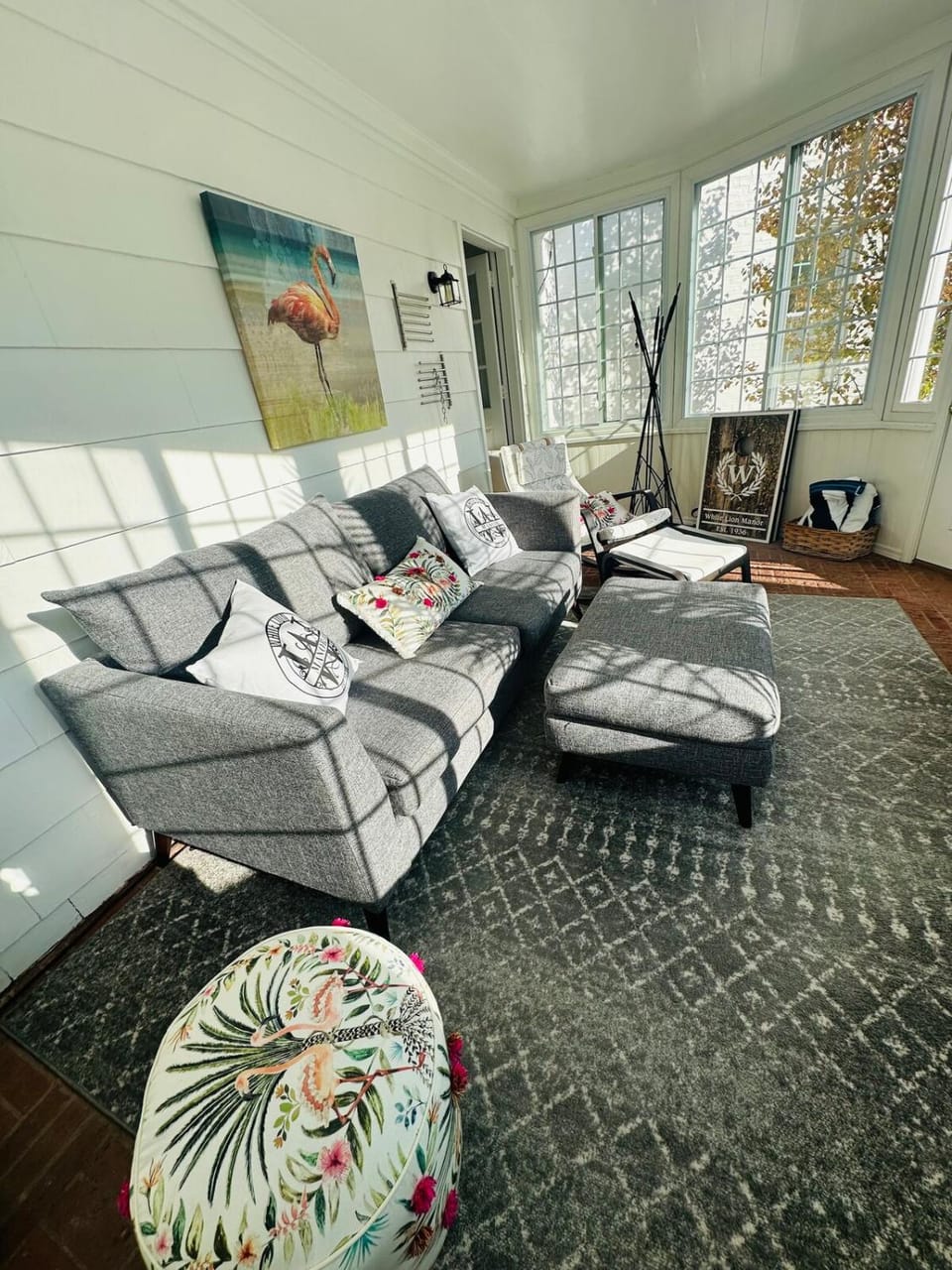 Luxury Estate Elegant Private The White Lion Manor House in Middletown