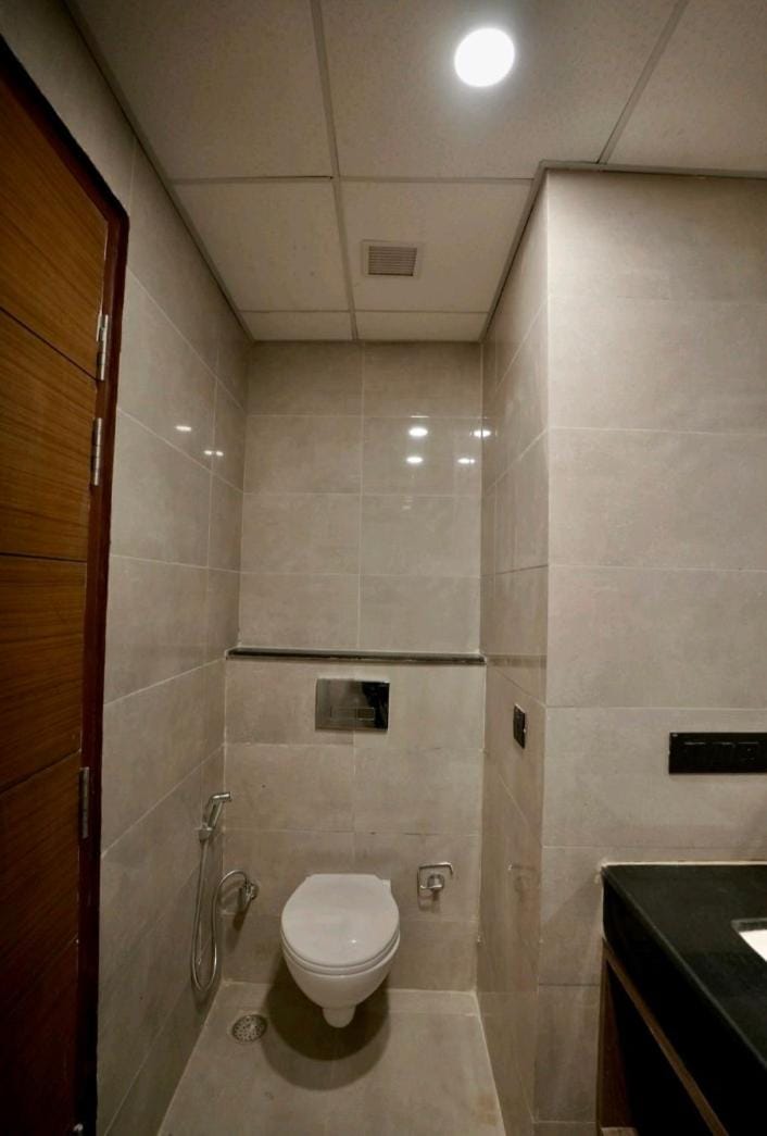 Canvera Sky Room Apartment in Lucknow