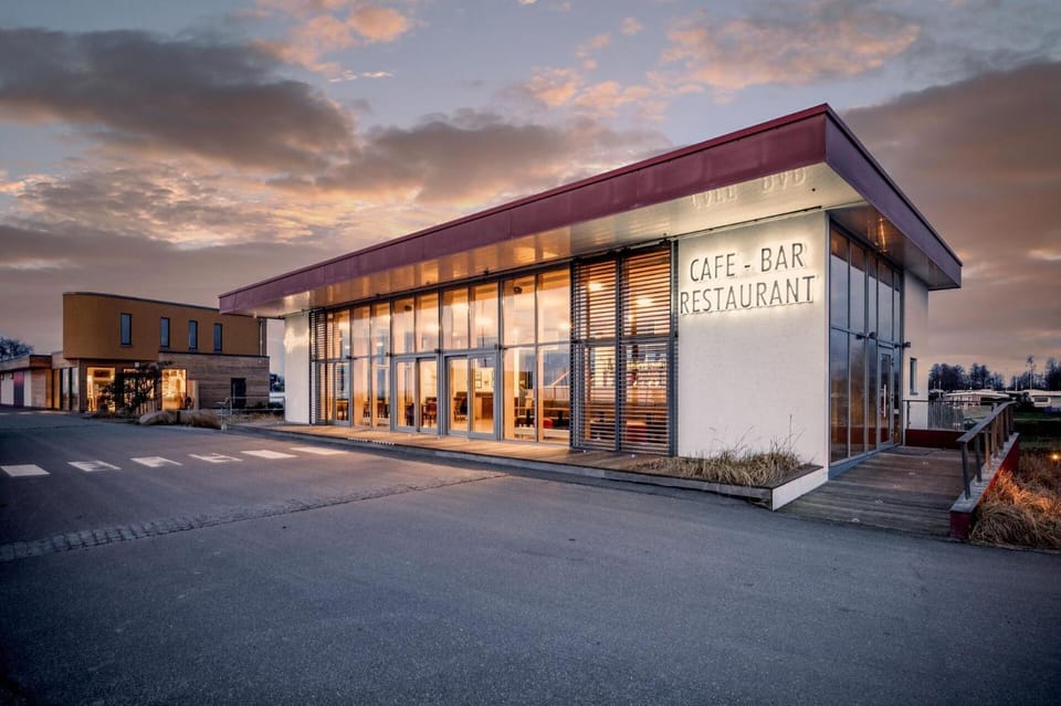 Property building, Restaurant/places to eat, Sunset