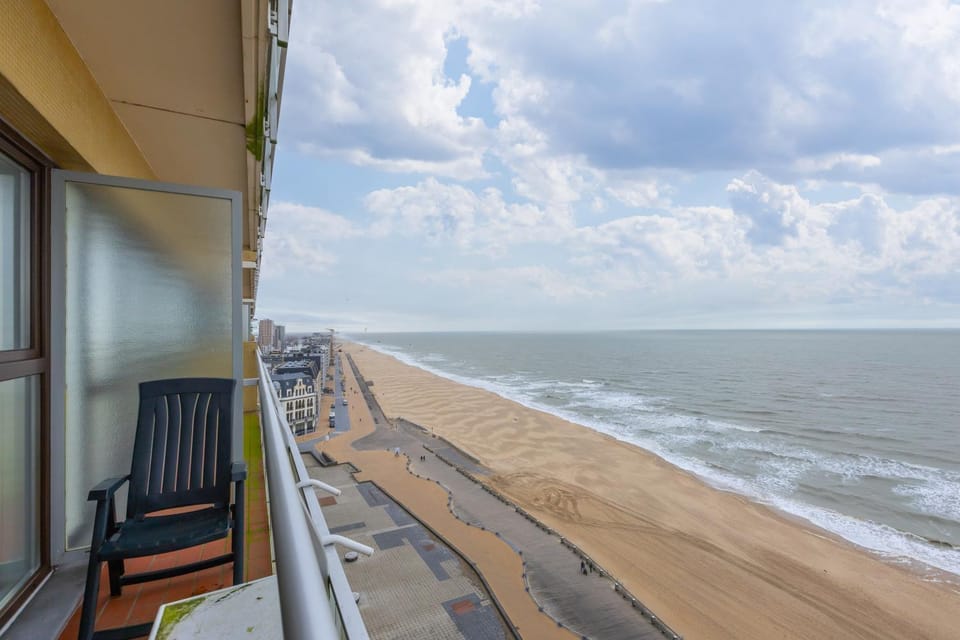 Natural landscape, View (from property/room), Balcony/Terrace, Beach, Sea view