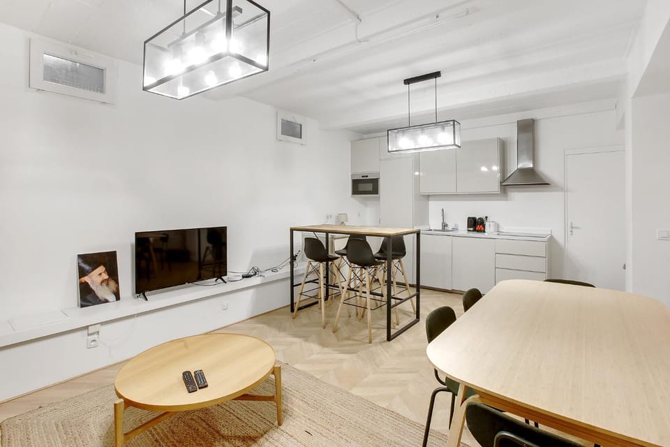TV and multimedia, Dining area