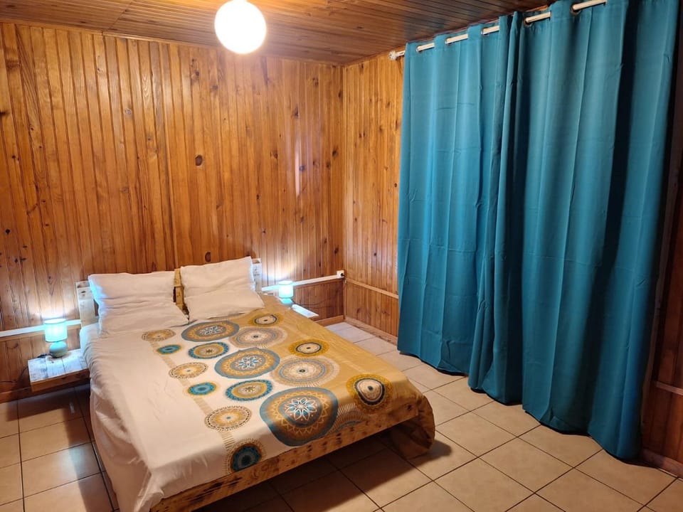 Retour Ô Sources, accès sentiers et cascades House in Réunion