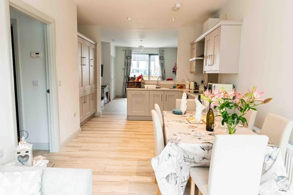Atlantic Retreat - NITB approved House in Portstewart