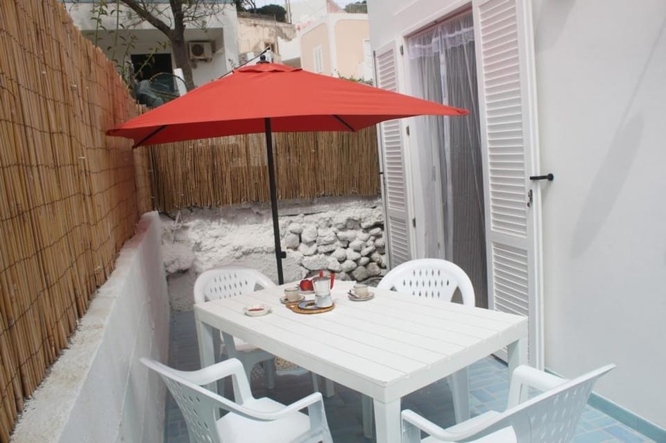 Day, View (from property/room), Balcony/Terrace, Dining area