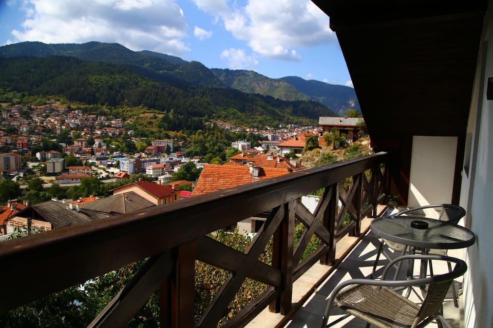 Mountain View ECOVILLA Bed and Breakfast in Plovdiv Province