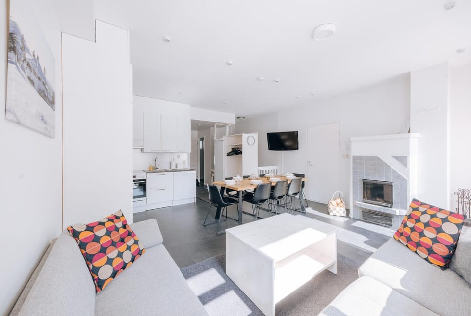 Living room, Dining area, kitchen