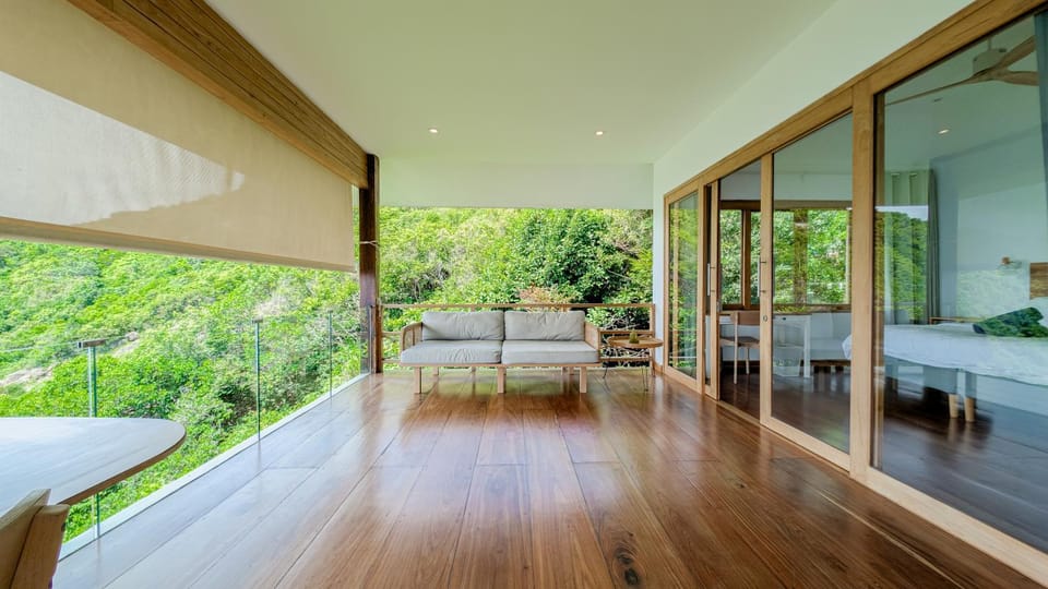 View (from property/room), Balcony/Terrace, Living room, Seating area