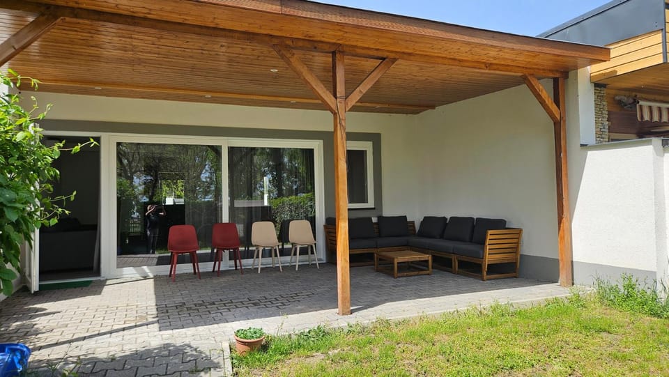 Balcony/Terrace, Balcony/Terrace