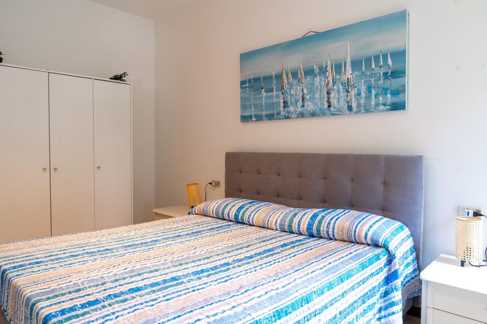 Garda Lake View Pool & Parking Apartment in Lake Garda