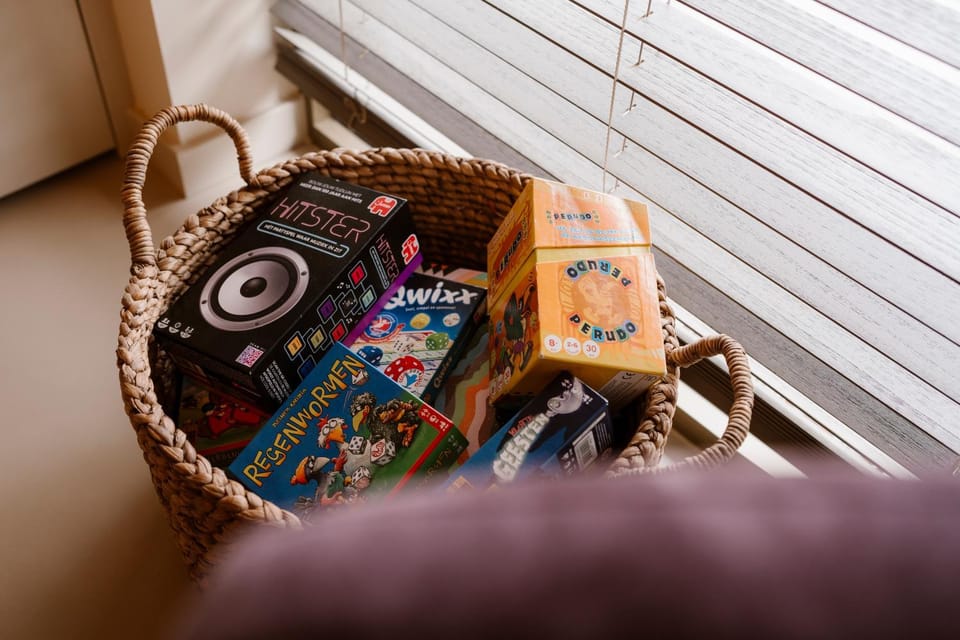 Activities, Lounge or bar, Seating area, furniture