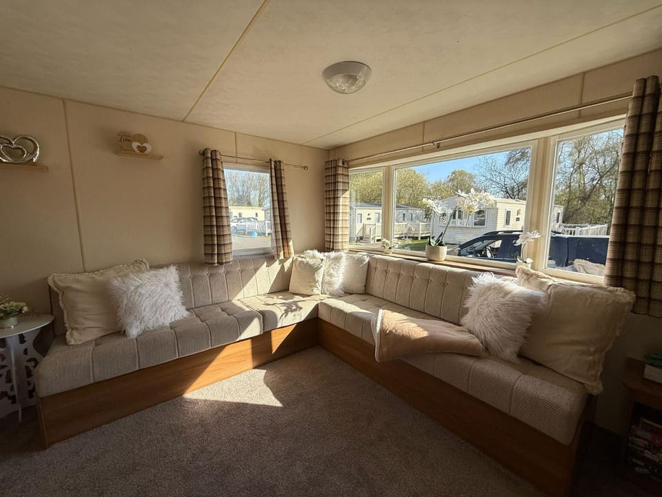 Wildflower Meadow House in Tattershall