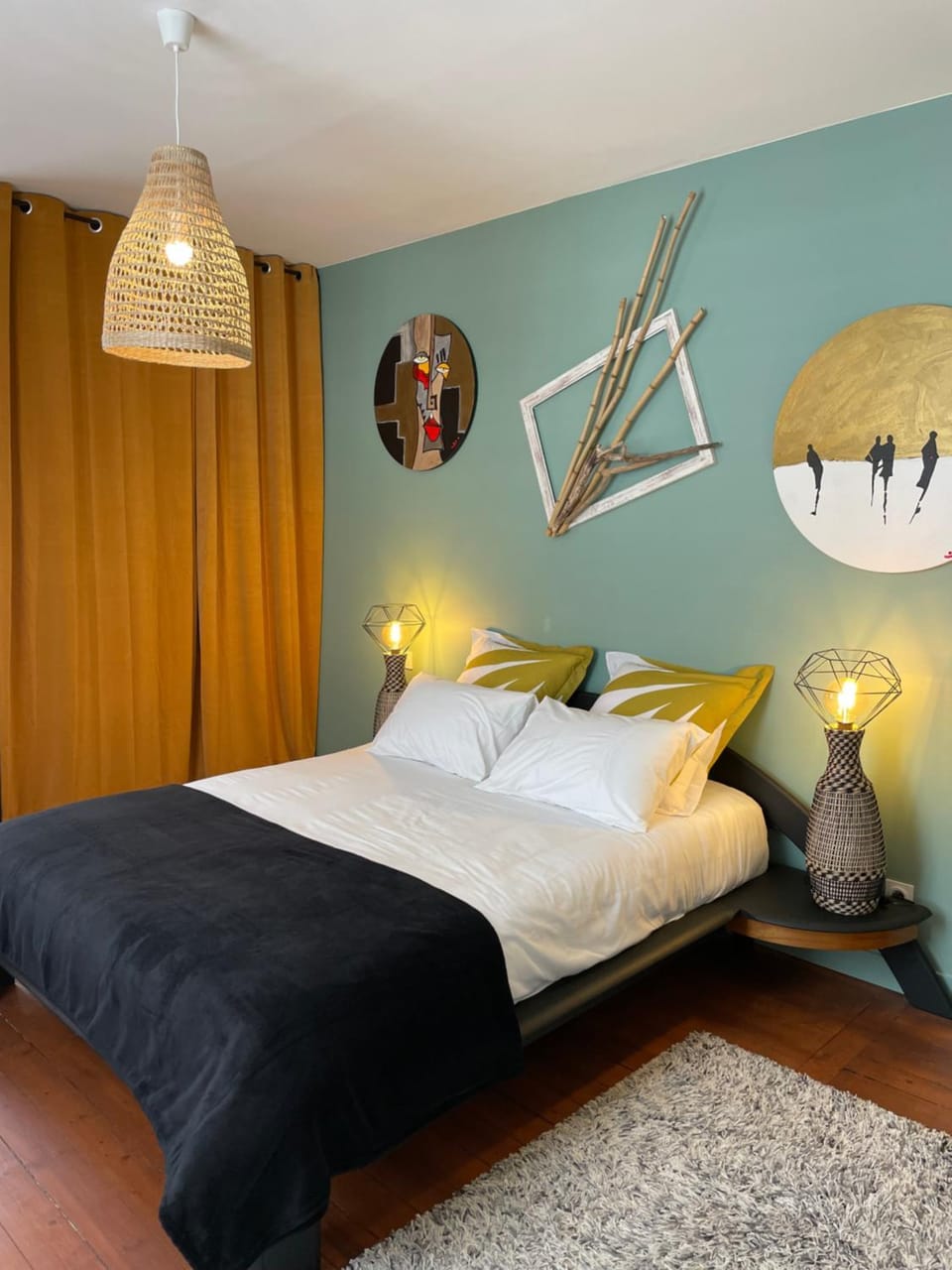 Photo of the whole room