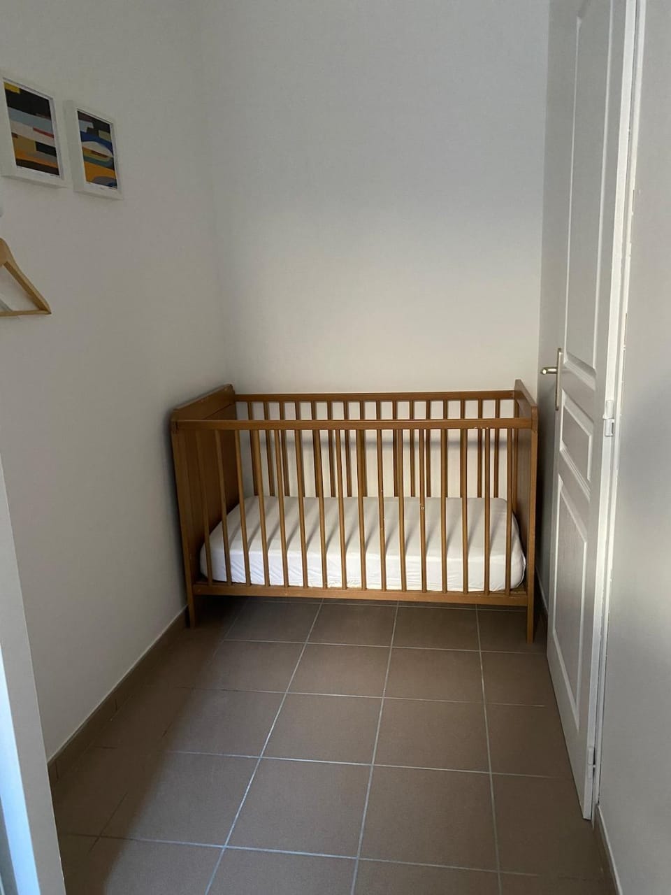 cot