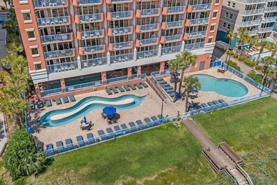 Roxanne Towers Penthouse 6 - Oceanfront House in Myrtle Beach