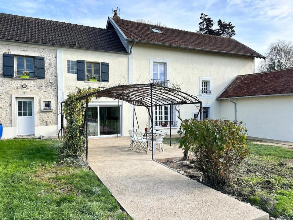 MAISON bourgeoise Villa in Île-de-France
