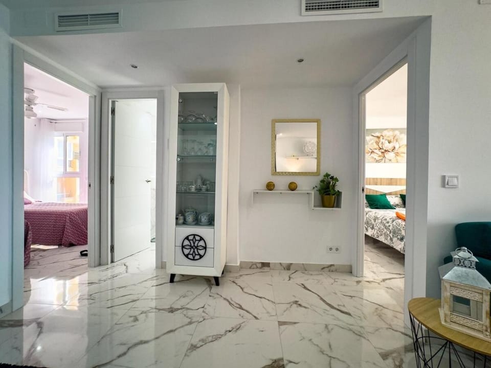 Neptuno 508 2 Bedrooms sea views Apartment in Marbella