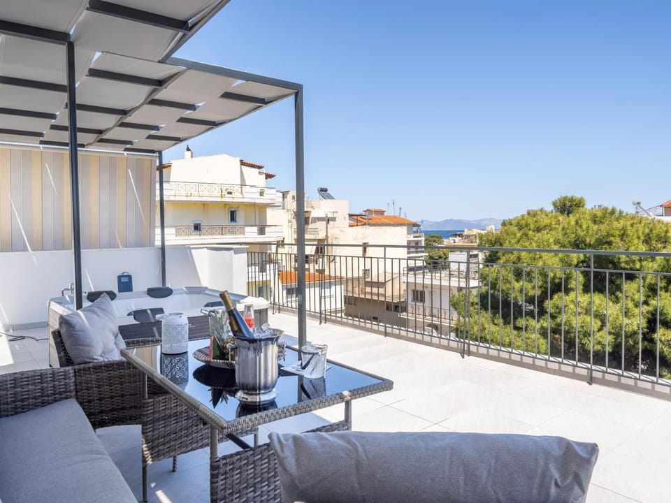 Hot Tub, View (from property/room), Balcony/Terrace, Seating area