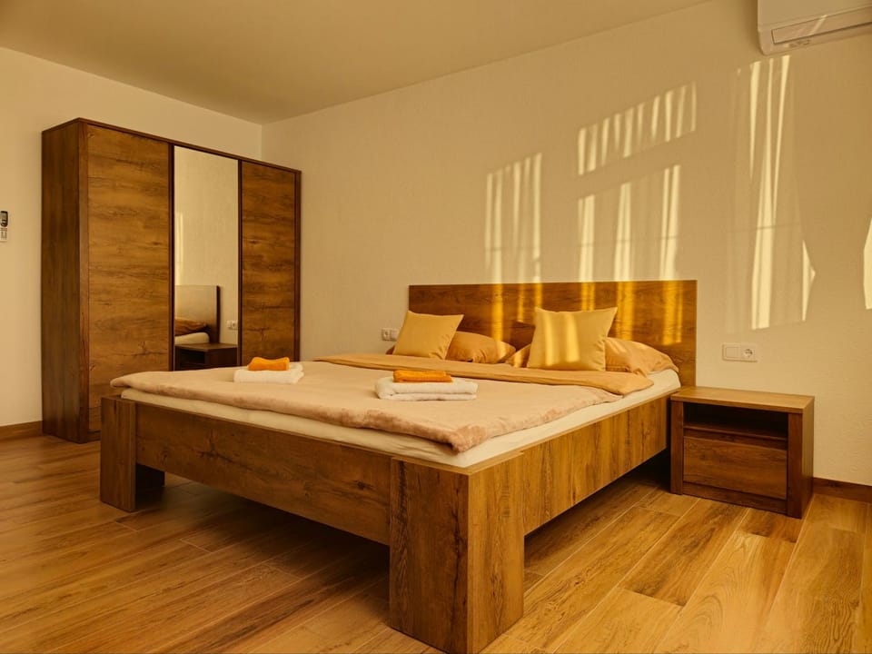 Bed, Photo of the whole room, Bedroom, towels, wardrobe