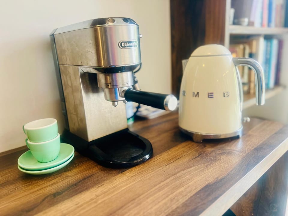 Coffee/tea facilities, Kitchen or kitchenette