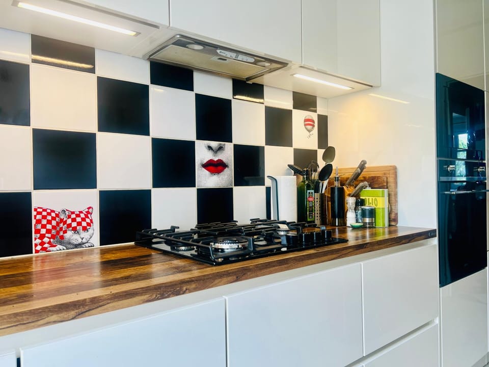 Kitchen or kitchenette, stove