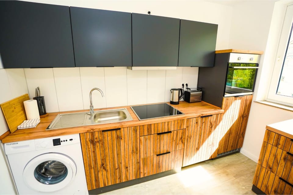 Kitchen or kitchenette, kitchen, kitchen
