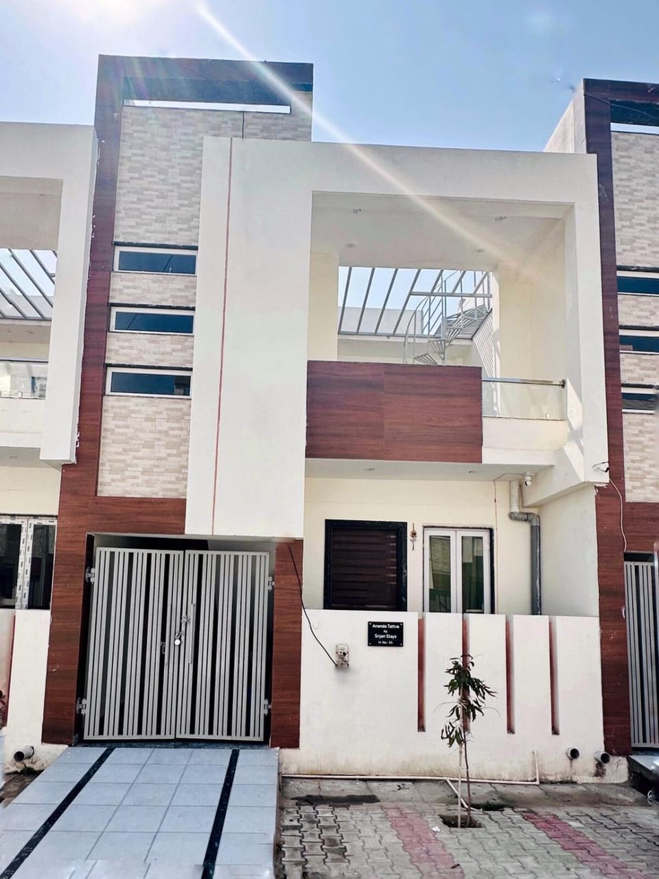 Ananda Tattva by Srijan Stays, Near Iskcon Temple House in Uttar Pradesh