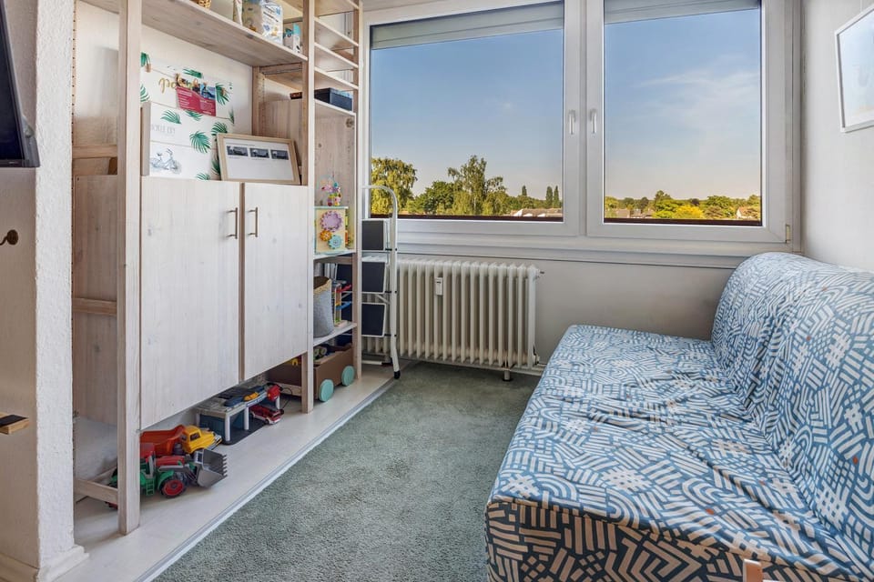 Living room, Bedroom