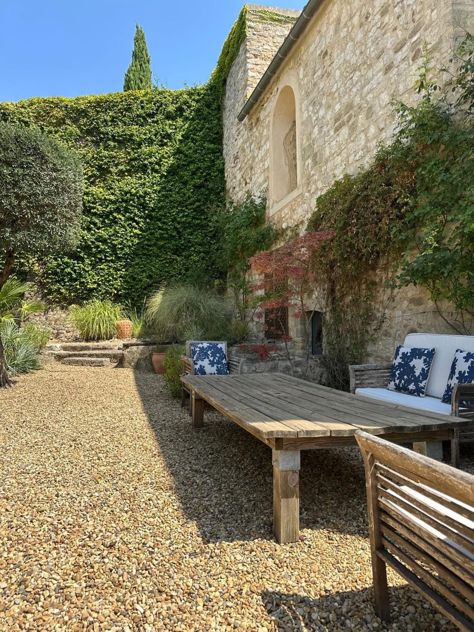 Ancien Prieuré rénové - "le jardin du curé" - cour intérieure - calme - 8 personnes Villa in Provence