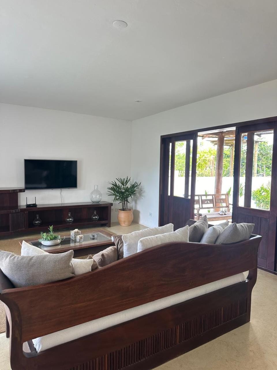 Communal lounge/ TV room