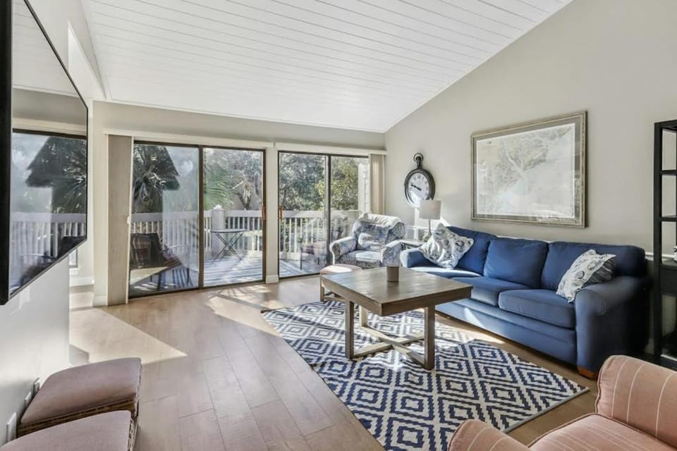 Lighthouse Tennis 2384 House in Hilton Head Island