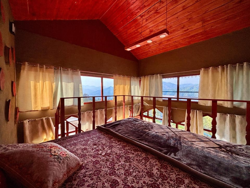 View (from property/room), Balcony/Terrace, Bedroom
