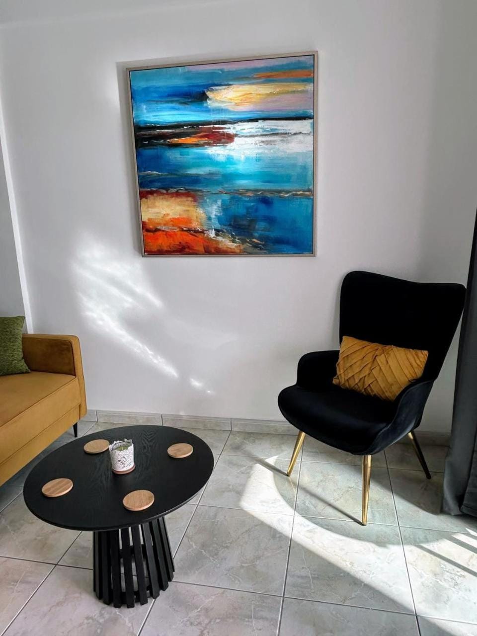 Living room, Seating area
