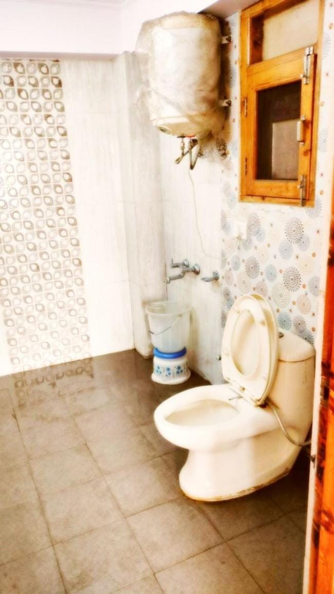 Shri Radhe BNB Hotel in Shimla