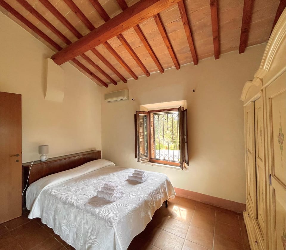 Bed, Photo of the whole room, Bedroom, towels, wardrobe