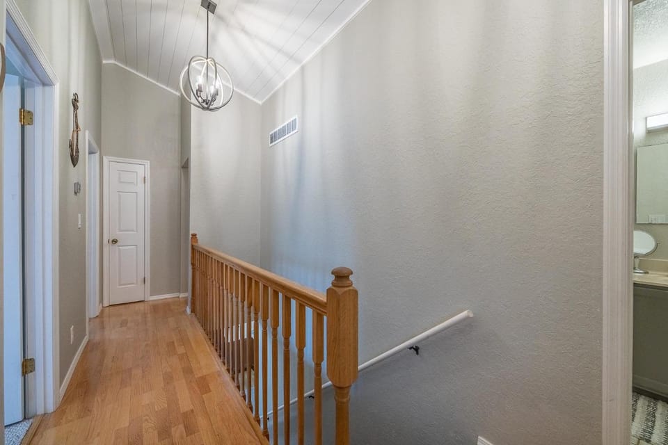 CAPTAIN JACKS House in Lake of the Ozarks