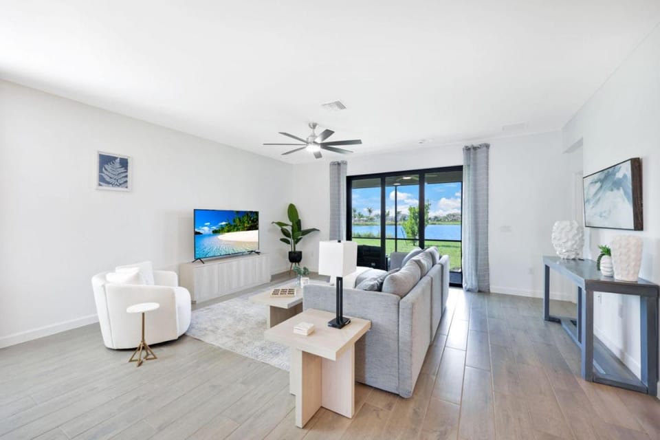 Beautiful Home in Paradise House in Gateway