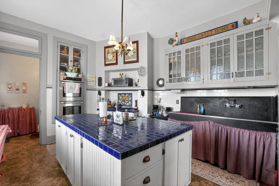 Historic retreat House in Council Bluffs
